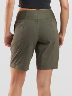 Prana Evergreen Hiking Shorts 9.5" -Title Nine Sales 115221 02