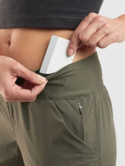 Prana Evergreen Hiking Shorts 9.5" -Title Nine Sales 115221 04