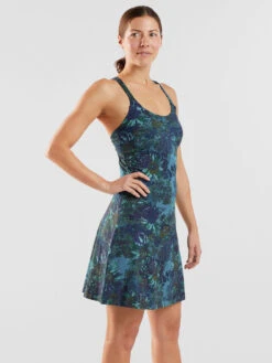 Yes Dress - Bali -Title Nine Sales 120103 05