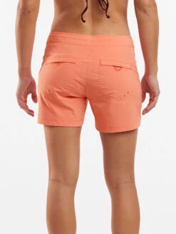 Rogue Shorts 5" -Title Nine Sales 120917 02