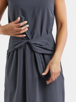 Round Trip Midi Dress - Solid 18 Round Trip Midi Dress - Solid -Title Nine Sales 120928 07