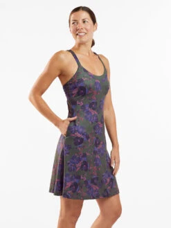 Yes Dress - Chili Blossom -Title Nine Sales 121015 05