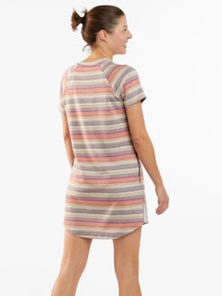 Hideaway Sweatshirt Dress - Horizon Stripe 13 Hideaway Sweatshirt Dress - Horizon Stripe -Title Nine Sales 121016 04