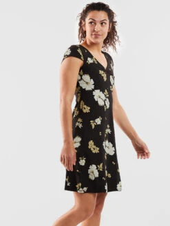 Amelia Short Sleeve Dress -Title Nine Sales 132515 05