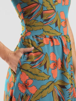 Crusher Column Maxi Dress 15 Crusher Column Maxi Dress -Title Nine Sales 132583 05