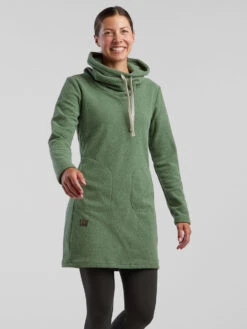 Small Batch Fleece Dress -Title Nine Sales 160801 03