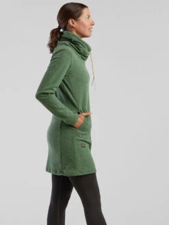 Small Batch Fleece Dress -Title Nine Sales 160801 05