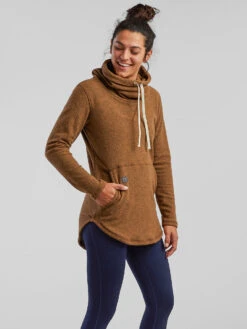 Small Batch Fleece Pullover 13 Small Batch Fleece Pullover -Title Nine Sales 180803 05