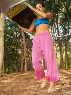 Slaycation 2.0 Cropped Pants - Textured