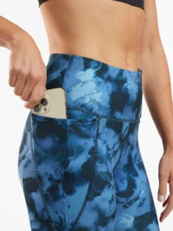 Mad Dash Reversible 7/8 Running Tights - Aurora -Title Nine Sales 270926 06