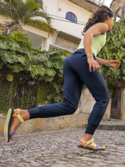 Round Trip Joggers -Title Nine Sales 270927 08