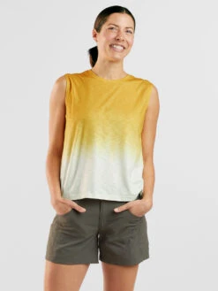 Ravine Muscle Tank - Dip Dye -Title Nine Sales 430990 03
