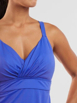 Metis Underwire Tankini Top - Solid -Title Nine Sales 629250 04
