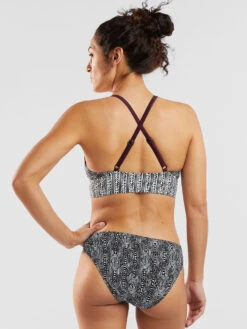 Sure Bet Midkini Top - Uluwatu -Title Nine Sales 633559 02