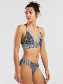 Sure Bet Midkini Top - Uluwatu -Title Nine Sales 633559 03